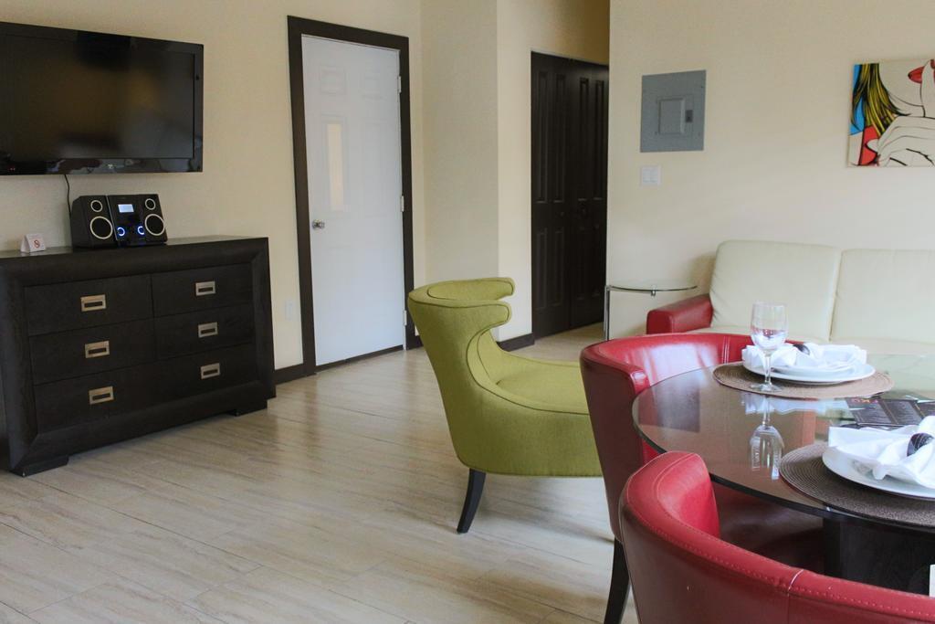 Tradewinds Apartment Hotel מיאמי ביץ' מראה חיצוני תמונה